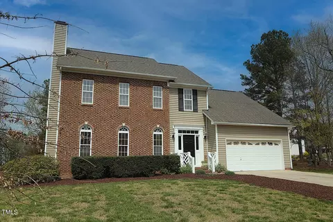 3557 Dewing Dr, Raleigh, NC 27616