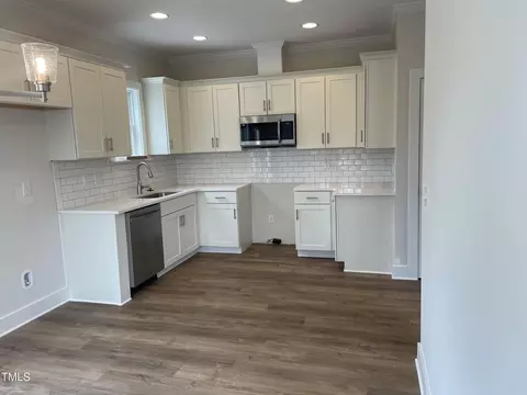 929 Simmons St, Durham, NC 27701 photo 8
