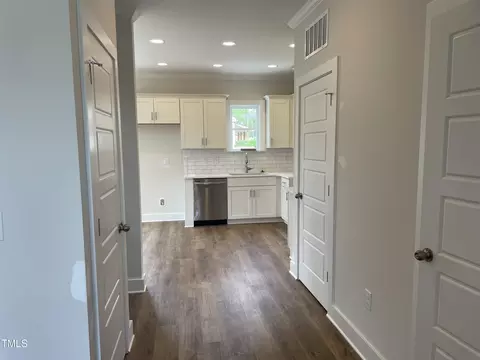 929 Simmons St, Durham, NC 27701 photo 7