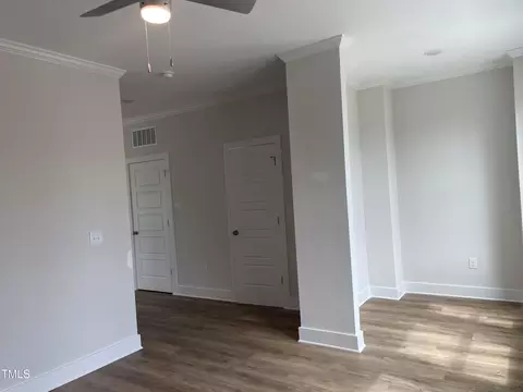 929 Simmons St, Durham, NC 27701 photo 4