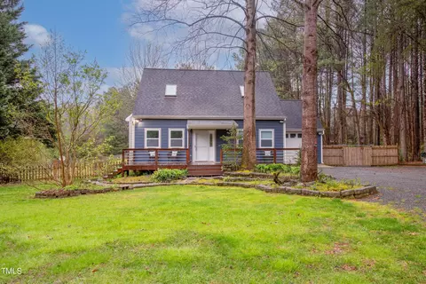 9608 Gates Ln, Chapel Hill, NC 27516