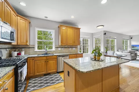 1008 Rushden Way, Apex, NC 27502 photo 12