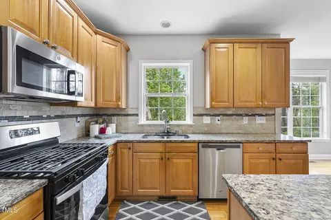 1008 Rushden Way, Apex, NC 27502 photo 11