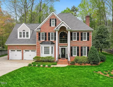 103 Heart Pine Dr, Cary, NC 27518