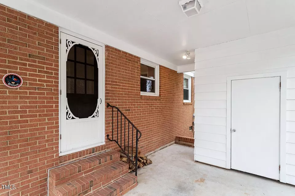  5030 Green Oak Dr, Durham, NC 27712 photo 8