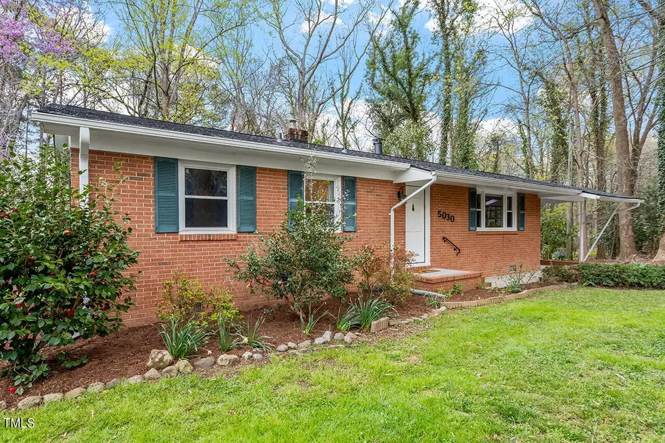  5030 Green Oak Dr, Durham, NC 27712 photo 3