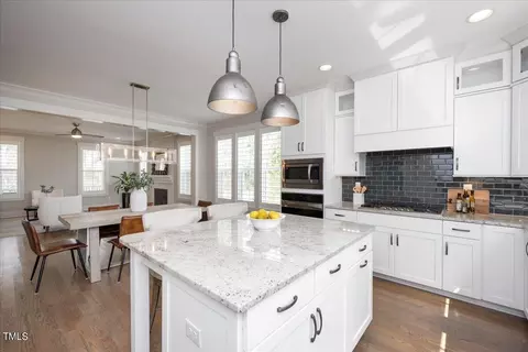 3725 Stonegate Dr, Durham, NC 27705 photo 9