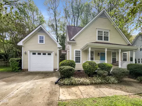 1012 Applethorn Dr, Apex, NC 27502