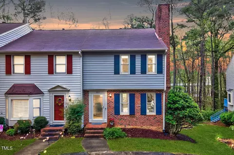 5610 Hamstead Xing, Raleigh, NC 27612