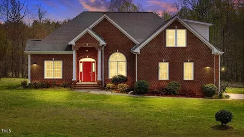 59 Strawberry Ln, Henderson, NC 27537