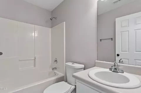 9 Esterbrook Ct, Durham, NC 27703 photo 27