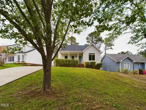 720 St Catherines Dr, Wake Forest, NC 27587