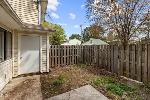 Exterior - 623 Springview Trl, Garner, NC 27529 photo 3 of 4