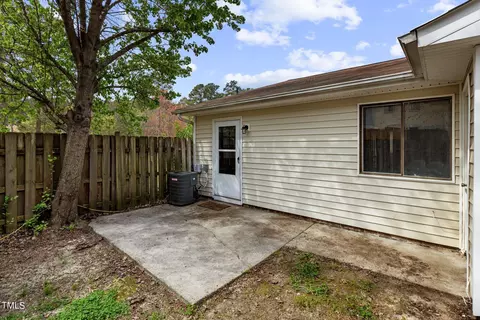 Exterior - 623 Springview Trl, Garner, NC 27529 photo 4 of 4