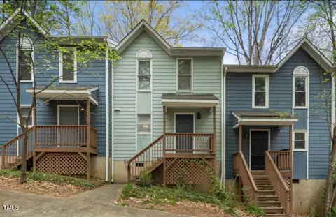 96 S Peak Dr, Carrboro, NC 27510