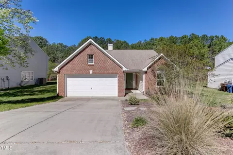 520 Crossview Ln, Durham, NC 27703 photo 3