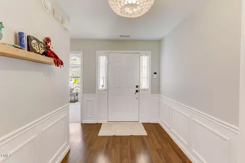 520 Crossview Ln, Durham, NC 27703 photo 5