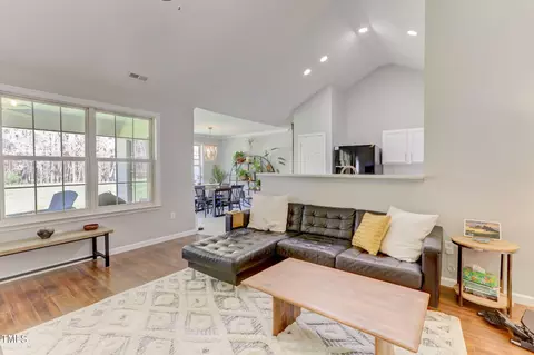 520 Crossview Ln, Durham, NC 27703 photo 9