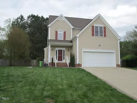 1009 Country Glen Ct, Apex, NC 27502