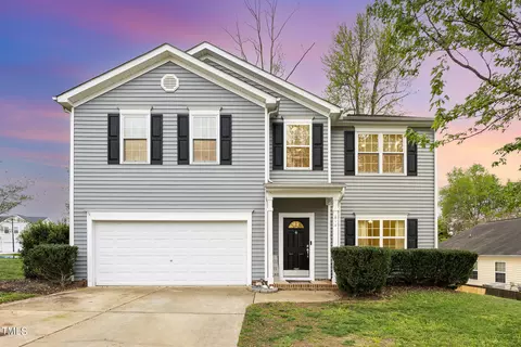 614 Yorkshire Dr, Clayton, NC 27520