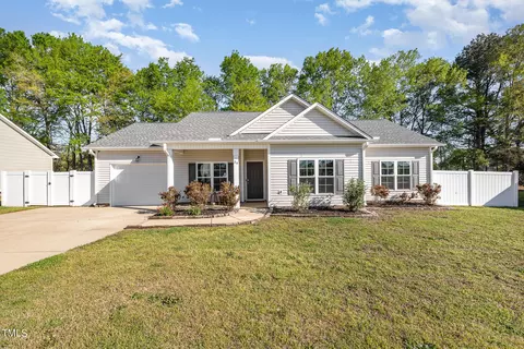 24 Trace Turner Ln, Coats, NC 27521