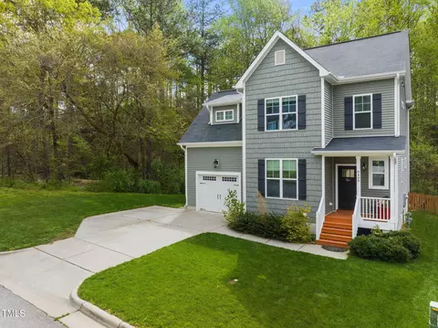 8409 Hobhouse Cir, Raleigh, NC 27615