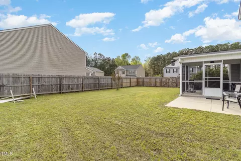 Exterior - 179 Botanical Ct, Bunnlevel, NC 28323 photo 5 of 7