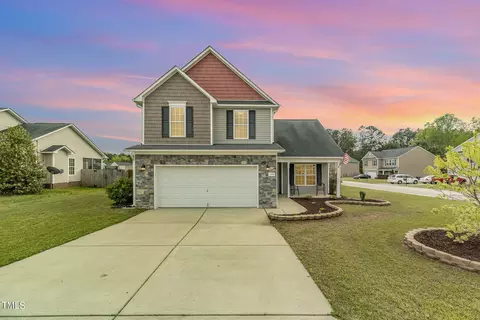 179 Botanical Ct, Bunnlevel, NC 28323