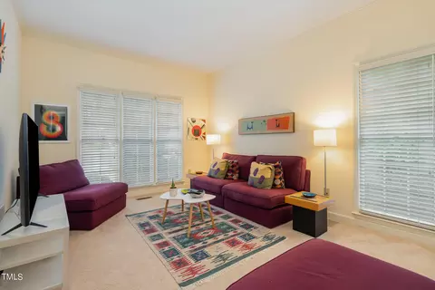 8 Whitburn Pl, Durham, NC 27705 photo 21