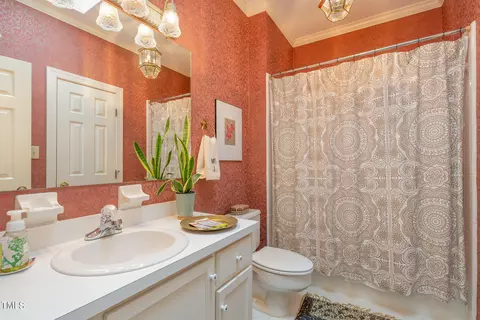 8 Whitburn Pl, Durham, NC 27705 photo 23