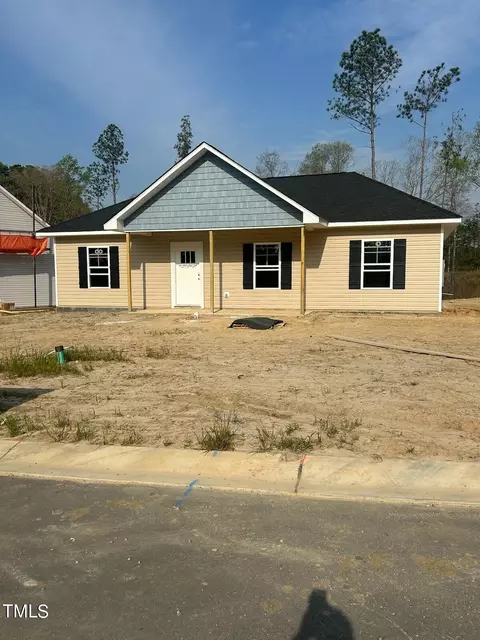 124 Ambergate Ct, Rocky Mount, NC 27804