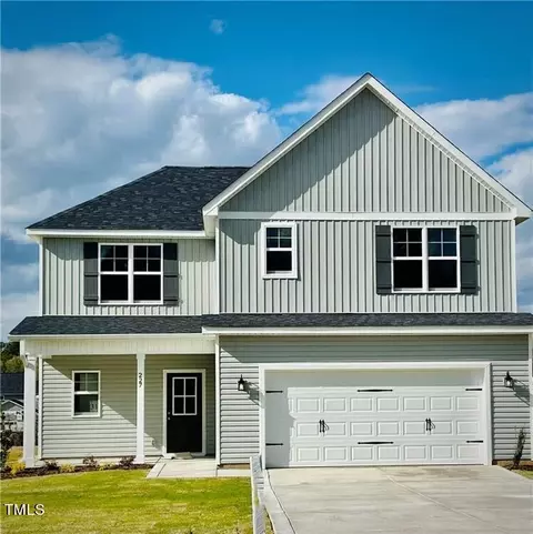 227 Collier Gate St, Linden, NC 28356