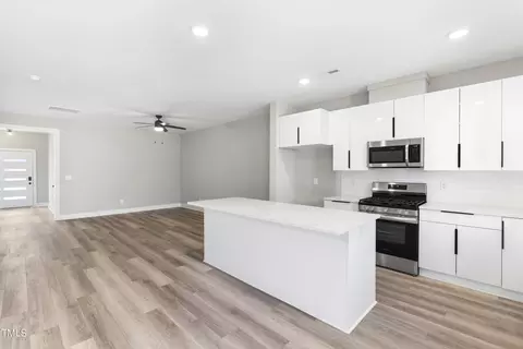 2011 Titanium Rock Rd, Durham, NC 27704 photo 10