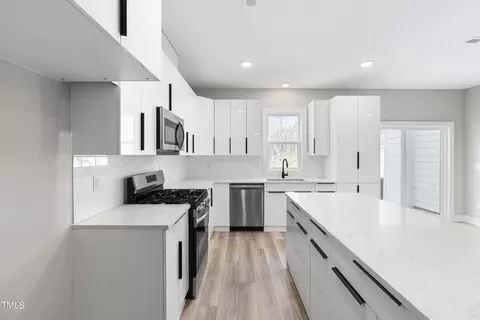 2011 Titanium Rock Rd, Durham, NC 27704 photo 8
