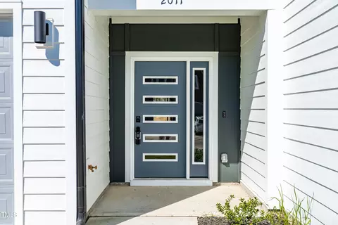 2011 Titanium Rock Rd, Durham, NC 27704 photo 2
