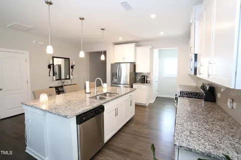 1103 Talbot Pl, Durham, NC 27703 photo 3