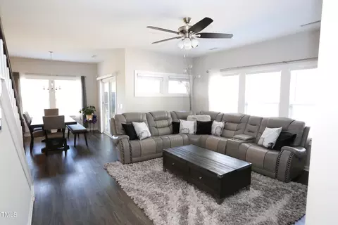 1103 Talbot Pl, Durham, NC 27703 photo 4