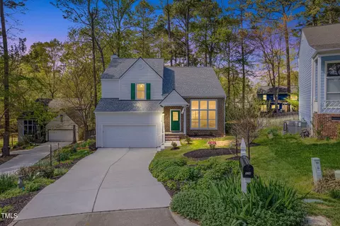 114 Mcintire Ln, Cary, NC 27511