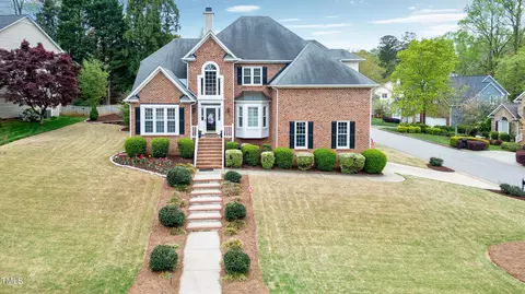 100 Rivergreen Ct, Cary, NC 27518