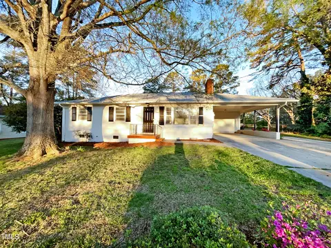 5708 Woodcrest Dr, Raleigh, NC 27603