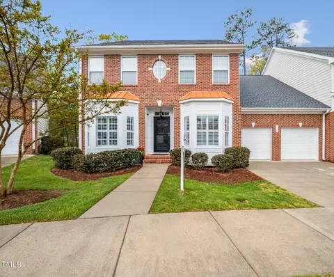 117 Alden Village Ct, Cary, NC 27519