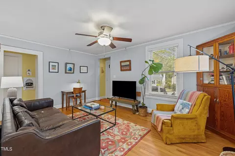 101 W Edgewood Dr, Durham, NC 27704 photo 8