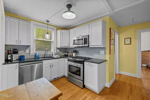 101 W Edgewood Dr, Durham, NC 27704 photo 11