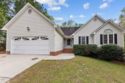 4612 Windmere Chase Dr, Raleigh, NC 27616