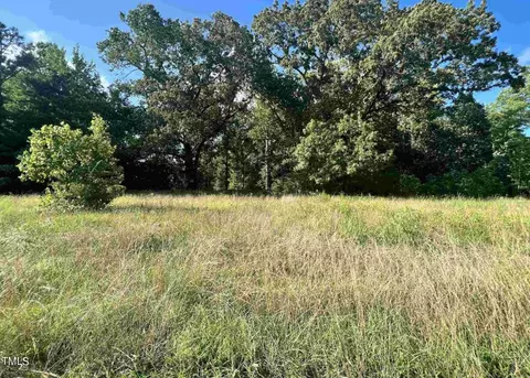 3059 Farm Rd, Bullock, NC 27507