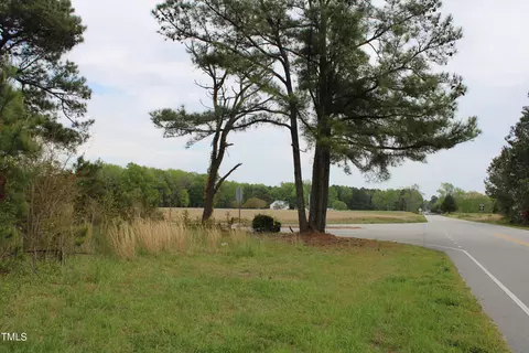 4249 Nc 222, Kenly, NC 27542