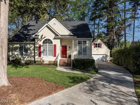 4612 Thendara Way, Raleigh, NC 27612