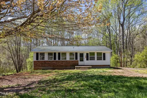 559 Mineral Springs Rd, Pelham, NC 27311