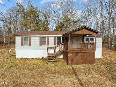 150 Rolling Meadows Dr, Reidsville, NC 27320