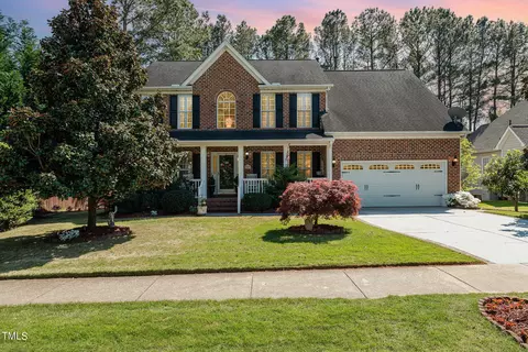 103 Cricketfield Ln, Cary, NC 27518